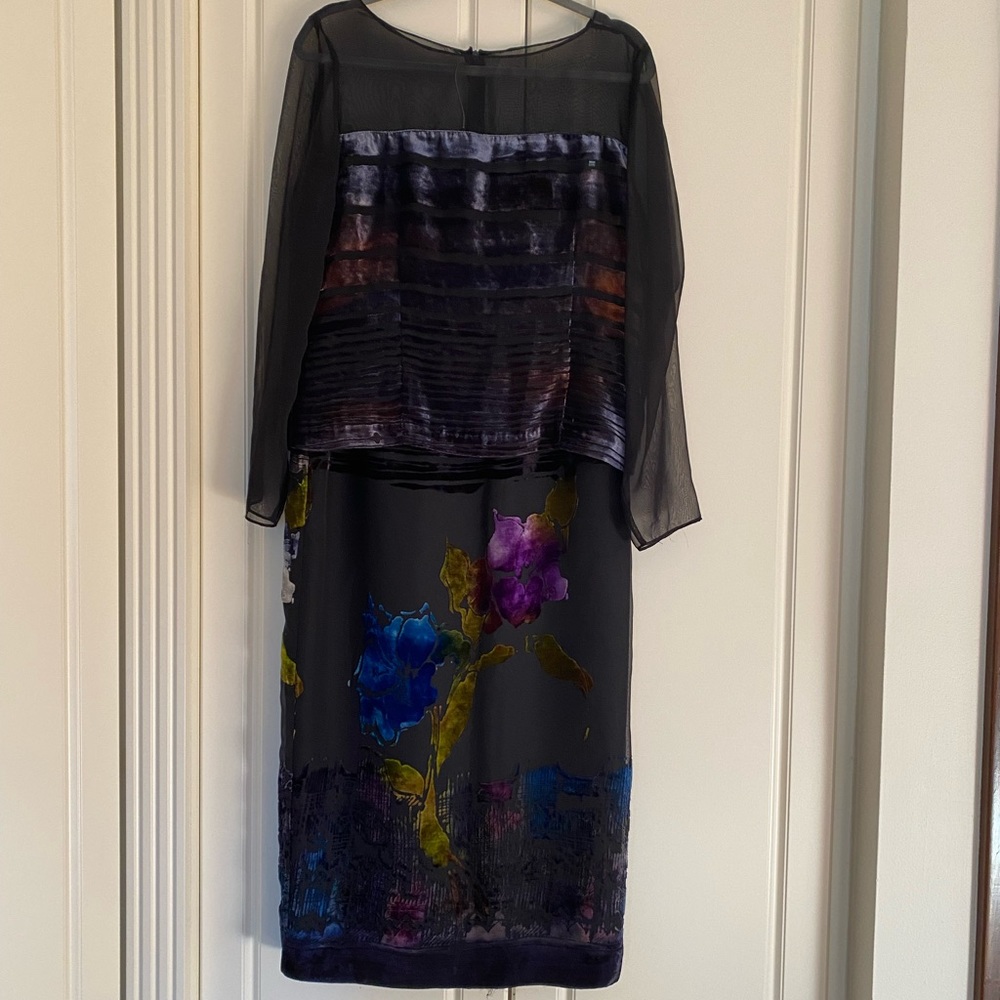VINTAGE FANCY SET SKIRT AND LONGE SLEEVE TOP BY HL DESIGN. Sz 10 .